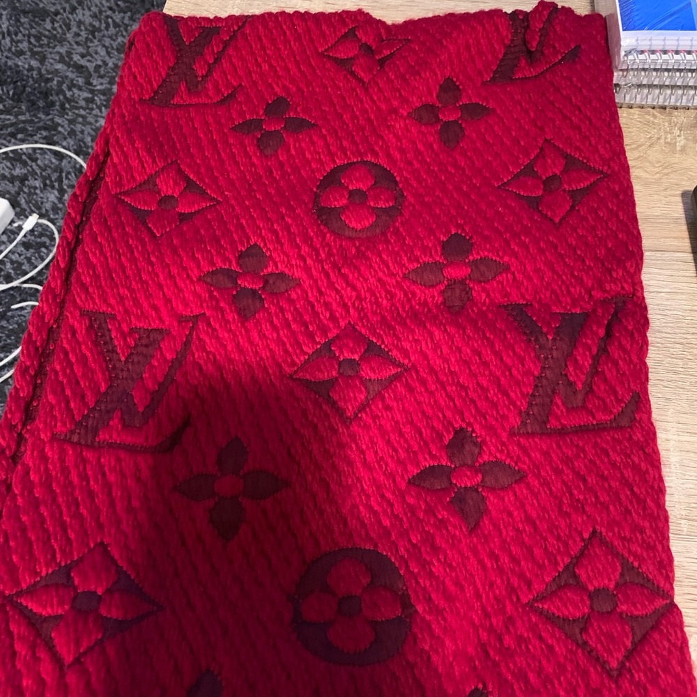 Louis Vuitton Logomania Scarf